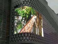 Stand Alone Outdoor Full Color Led Display Curved Screen P10 Żelazna stalowa szafka