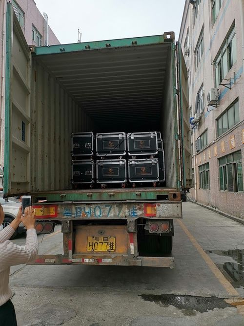 Najnowsze wiadomości o Duże zamówienie z Qatar 130 kwadrat na zewnątrz zakrzywione pudełko p4.81 500 * 500mm