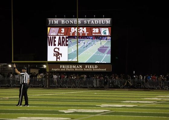 Zewnętrzny stały montaż SMD LED wyświetlacz P10 Reklamowy ekran LED ściana LED