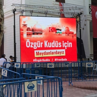 Wysoka jasność P6 Zewnętrzna tablica reklamowa z wyświetlaczem LED 960x960mm Żelazna szafka