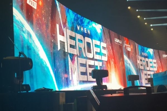 Super Slim HD SMD Indoor Stage Full Color P5 LED Display Screen Video Wall Wysoka częstotliwość odświeżania