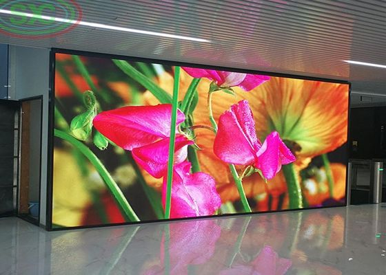 Wnętrze P4.81mm Full Color LED Video Wall Screen 500x1000mm Gabinet