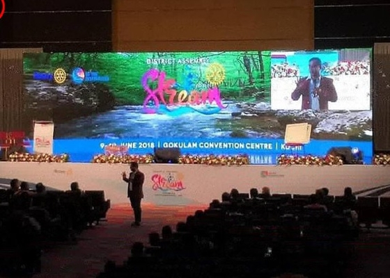 SMD Rental Stage Ekran LED Wysoka częstotliwość odświeżania 3840Hz P3.91 500*500mm LED screen stage background