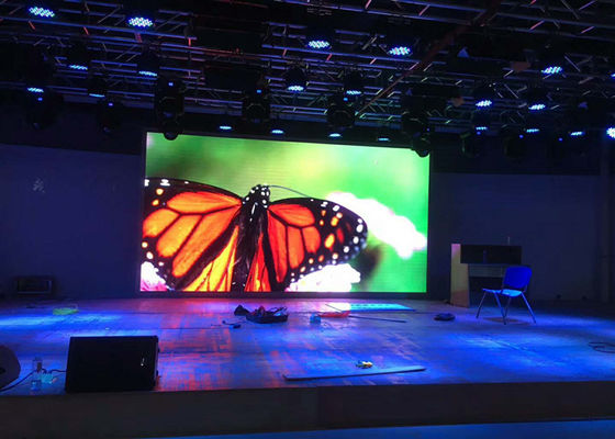 P4 Wnętrze SMD LED Video Wall 4mm Pixel Pitch 640x640mm