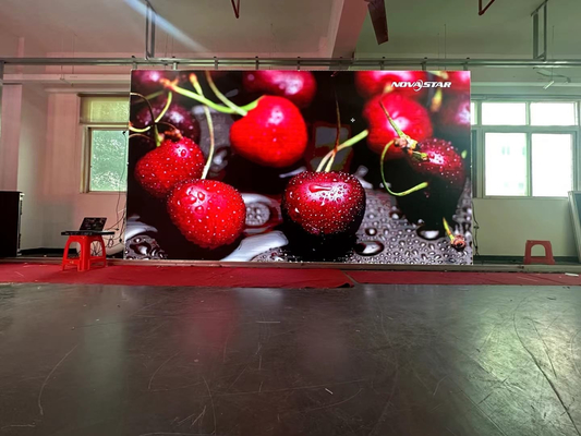 Pełnokolorowy ekran reklamowy P2 do wynajęcia w pomieszczeniach