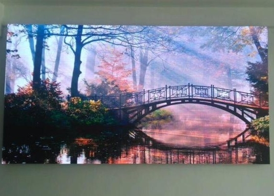 Pełnokolorowy Elastyczny Duży HD Bez smuku 3840HZ P1.56 Stały ekran wideo LED HD