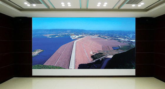 Smd2121 Wnętrzny pełnokolorowy monitor LED z aluminium