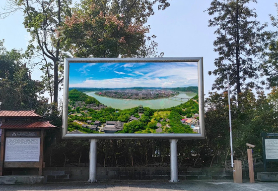 P8 Stalowa szafa zewnętrzna LED Aluminiowy ekran do reklamy
