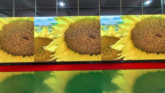 600*337.5MM Rozmiar szafy i 1000 bitów jasności GOB LED Display z Epistar Led Chip
