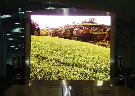 Ekran krzywy wewnętrzny 1/16 Tryb skanowania 32x32 Dot P6 LED Ultra HD Display