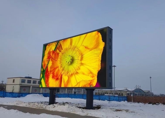 p8 Ekrany reklamowe LED w centrum handlowym