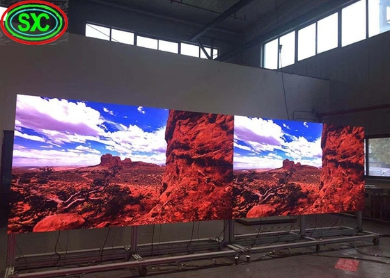 Wnętrze P3.9 Reklamowy ekran widowiskowy LED dla centrów handlowych