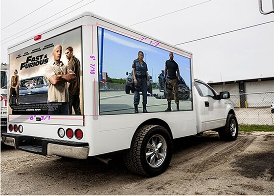 Plakat ruchu drogowego P5 wodoodporny HD elastyczny moduł wyświetlania LED Ekran Ciężarówka Reklama Video Wall