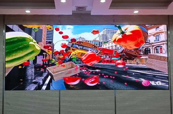 Wypożyczalnia w centrum handlowym Ekran zawieszony LED Scene Backdrop P2 HD 128 * 64 rozdzielczość