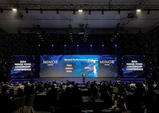 Wypożyczalnia w centrum handlowym Ekran zawieszony LED Scene Backdrop COB P2 HD 128 * 64 rozdzielczość