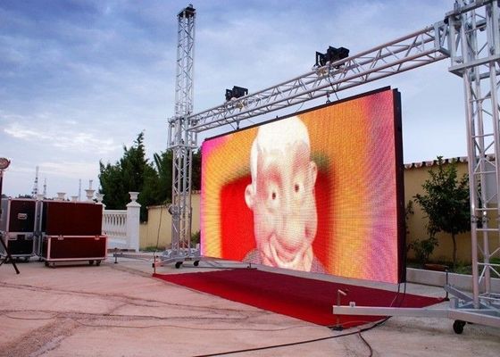 Dobra cena Specjalnie dopasowany pełnokolorowy ekran LED z aluminium 2500 CD/m2 Ekran reklamowy LED w pomieszczeniach w Internecie