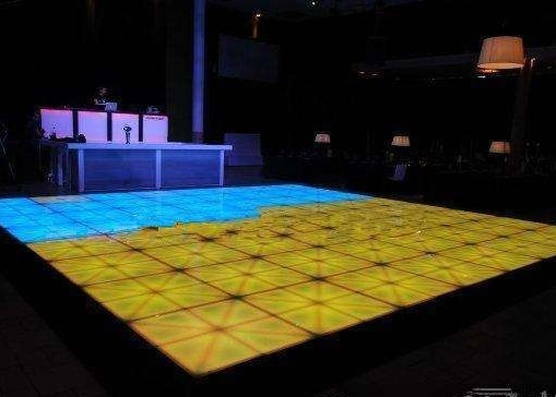 P4.81 SMD3535 Dźwięk Aktywny DJ Dotknięcie Led Disco Podłoga taneczna Ciepłe białe panele wiązki