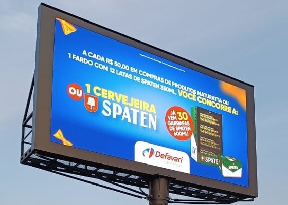 Wynajem pełnobarwny wywieszony wyświetlacz LED P8 zewnętrzny wodoodporny IP65 DC5V 32 * 16 rozdzielczość