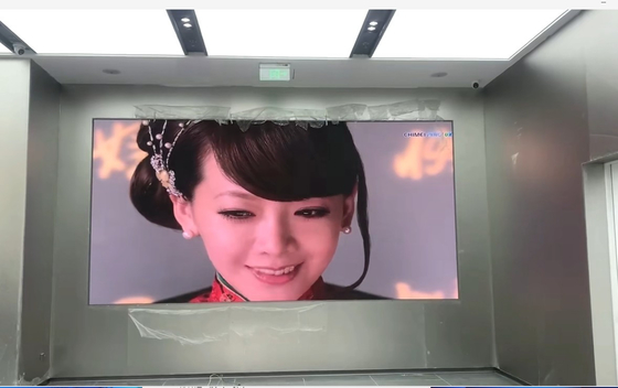 Wysokiej rozdzielczości P2.5 Magnet Video Indoor LED Screen 640x480mm szafki, 3840hz częstotliwość odświeżania, front service