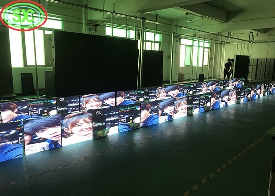 100000 godzin Długość życia P3.91 Wnętrze LED Mesh Curtain Signage Display z 65410 gęstością pikseli i wyraźną przejrzystością