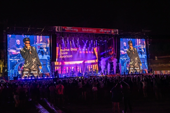 Wypożyczalnia ekranu do odlewania z aluminium Ekran sceniczny Ekran reklamowy P20 Duży wyświetlacz LED, tabliczki reklamowe RGB LED