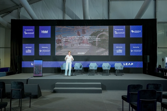 Lekkie, odlewane aluminium P12 zewnętrzne pełnokolorowe wyświetlacze LED Reklamy wielo-sygnałowe zgodne z CE / RoHS
