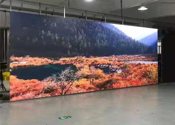 Ekran krzywy wewnętrzny 1/16 Tryb skanowania 32x32 Dot P6 LED Ultra HD Display