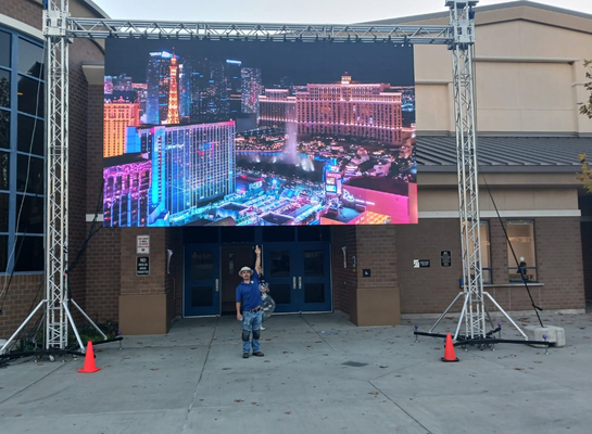 Wypożyczalny ekran/Wypuszczalny aluminium 1/16 Skanowanie HD Pixel Pitch 2,5 mm Wnętrze wypożyczalny LED Display