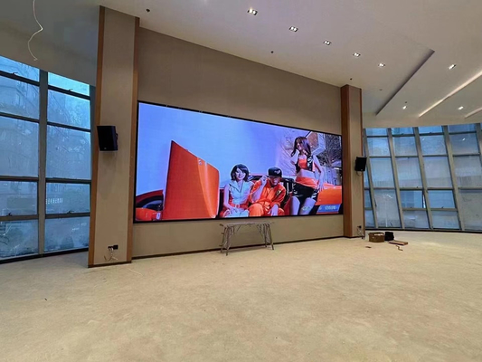 Wnętrze p4 Full Color LED Display Wysoka rozdzielczość P4mm Ekran Stabilny i trwały dla rozwiązań reklamowych