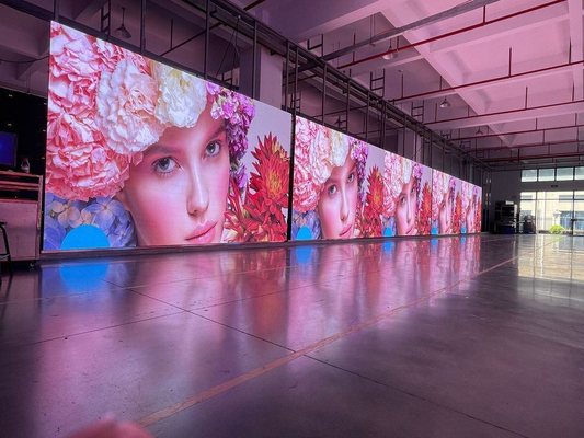 Wypożyczalnia ekran krzywy w pomieszczeniu wewnętrznym 1/16 Tryb skanowania 32x32 Dot P6 LED Ultra HD Display