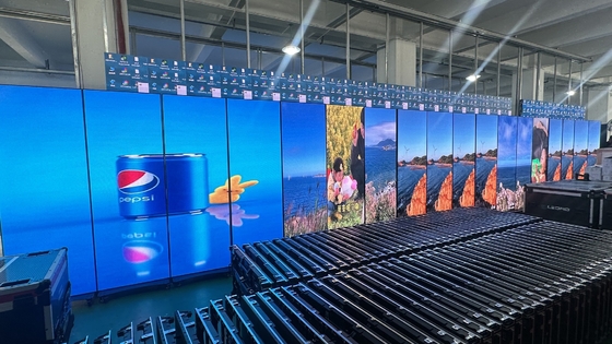 HD LED Plakat wyświetlacz P2.5 pełnobarwny podłogowy reklamy stojące 1/16 ściany skanujące
