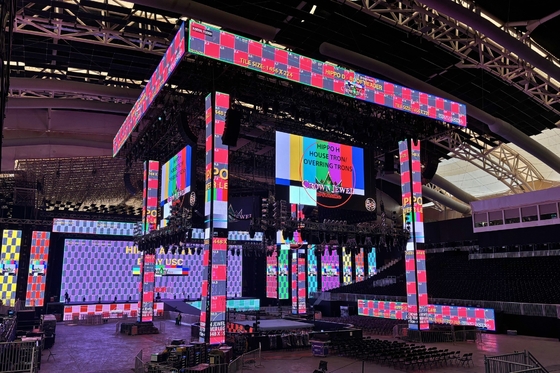 Ekrany z odlewu aluminiowego Reklama zewnętrzna i centra handlowe z dużymi ekranami Ekran LED RGB P8
