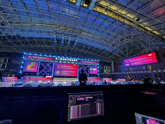 Wodoszczelny IP65 Ekran LED w pełnym kolorze P5 na zewnątrz, ekran stadionu do wynajęcia i reklamy