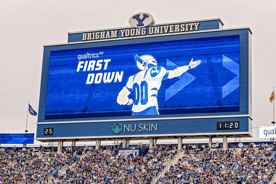 Ekran reklamowy LED P10 SMD3535 zewnętrzny, rozstaw 10mm, wodoodporność IP67