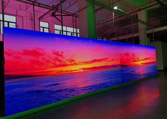Ekran aluminiowy z odlewem do druku zewnętrzny wodoodporny wyświetlacz LED 320*160MM P4 Ekran kinowy LED w pomieszczeniach