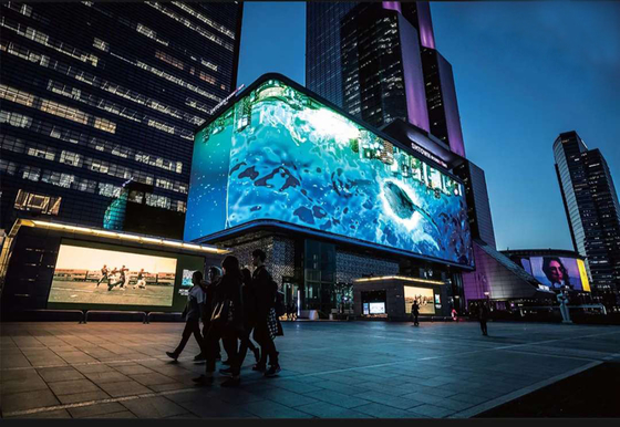Lekkie i zewnętrzne pełnokolorowe wyświetlacze LED P10 do reklam i wydarzeń o prostej strukturze i wysokiej jasności
