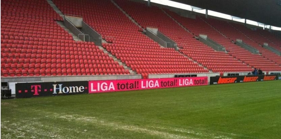 Wysokiej rozdzielczości stadion pełnobarwny ekran aluminiowy LED, wysokiej rozdzielczości 7500 cd / m2