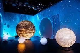 Wnętrze 360° Kolumna w pełnym kolorze Sfera LED Ekran Budowniczy Bild