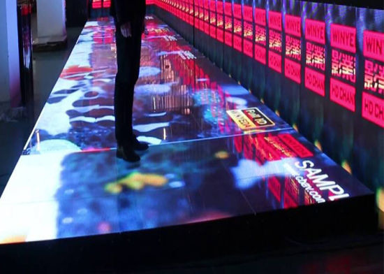 Wewnętrzny SMD3535 Dźwięk Aktywny DJ Led Disco Podłoga taneczna Ciepłe białe panele wiązki
