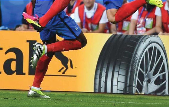 Bezkonkurencyjny SMD2727 Pixel Package ze stali walcowanej na zimno i 5000 1 Kontrast Stadium LED Display dla lepszej wydajności