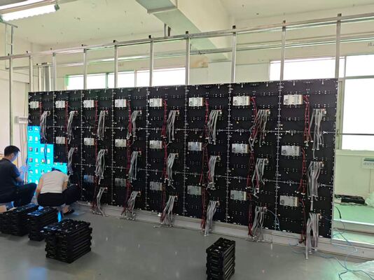 Wewnętrzny wyświetlacz LED P2 z rozstawem pikseli 2 mm, jasnością 1000 cd/m² i gęstością pikseli 250000