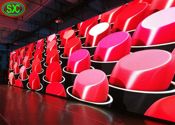 Jasność 1200cd/M2 Zakrzywiony panel LED, HD Rental P2.9 P3.91 P4.81 ekran LED tło sceniczne