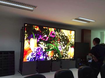 P5 Zewnętrzny wysokiej rozdzielczości pełnobarwny wodoodporny ekran aluminiowy LED do odlewania drukowanego z trzyletnią gwarancją SMD2121