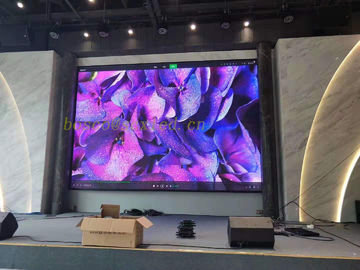 Wynajem Ekran HD Wykonalny Ekran IP43 Wnętrze pełnobarwny LED Billboard P3.91