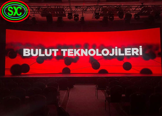 Wnętrze/Wydrzew Reklama Skrzywiony ekran LED Ekran IP34 3,91 mm Pixel Pitch skrzywiony wyświetlacz LED