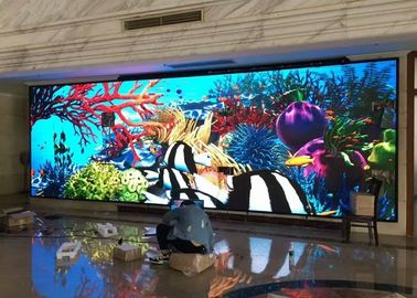 Stała instalacja ściany LED P5 wewnętrznej z częstotliwością odświeżania 3840 Hz dla sal konferencyjnych