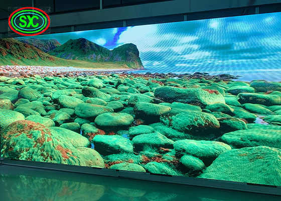 Lekki, programowalny wyświetlacz LED, przenośny, łatwy w montażu i demontażu panel LED