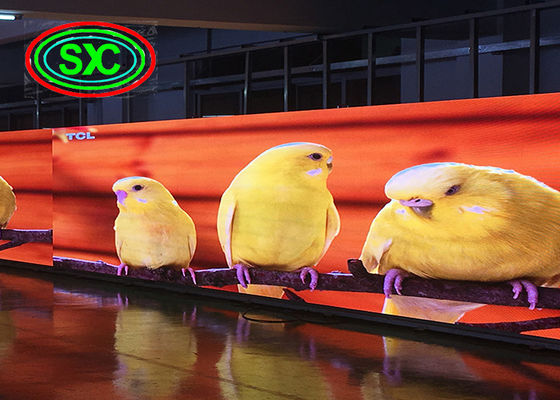 Certyfikowany wyświetlacz LED RGB z kątem widzenia 140/60