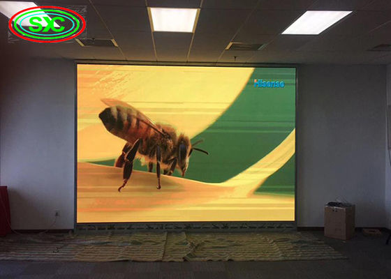 Wykładany aluminiowy ekran sceniczny HD LED ekran 2mm Pixel Pitch Wypływ wilgoci Materiał aluminiowy NOVA System