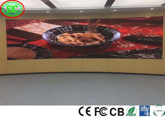 Reklama W pełni kolorowy LED Miękki skrzywiony wyświetlacz Moduł RGB/P3.91 w pomieszczeniach wewnętrznych China Flexible